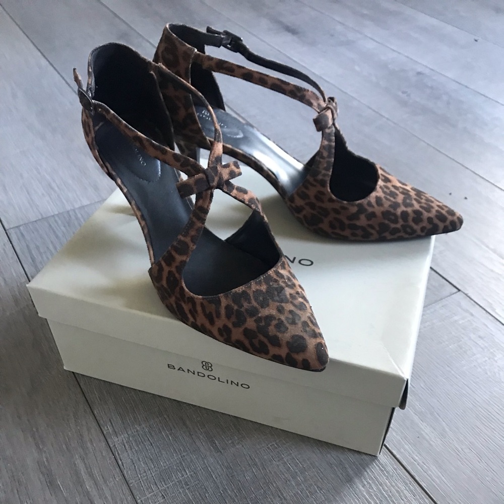 Beautiful Bandolino Leopard Heels Size 11 Worn Once.